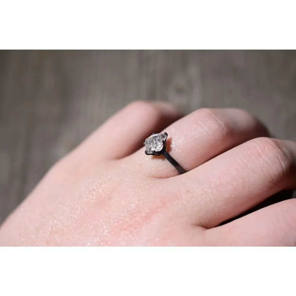 alternative raw diamond engagement rings, raw crystal size 4 5 6 7 8 8 9 10 11